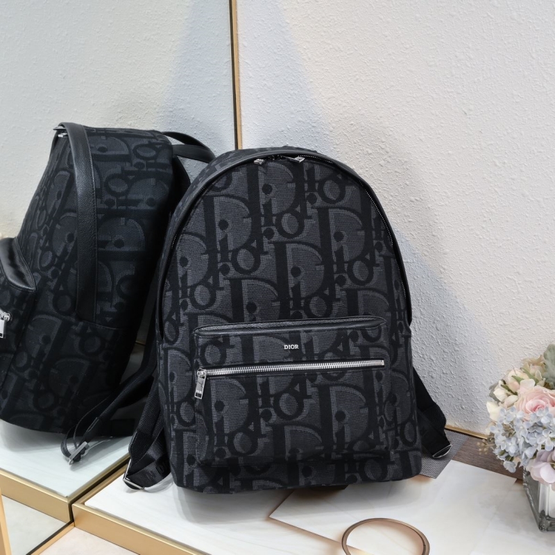 D*or backpacks